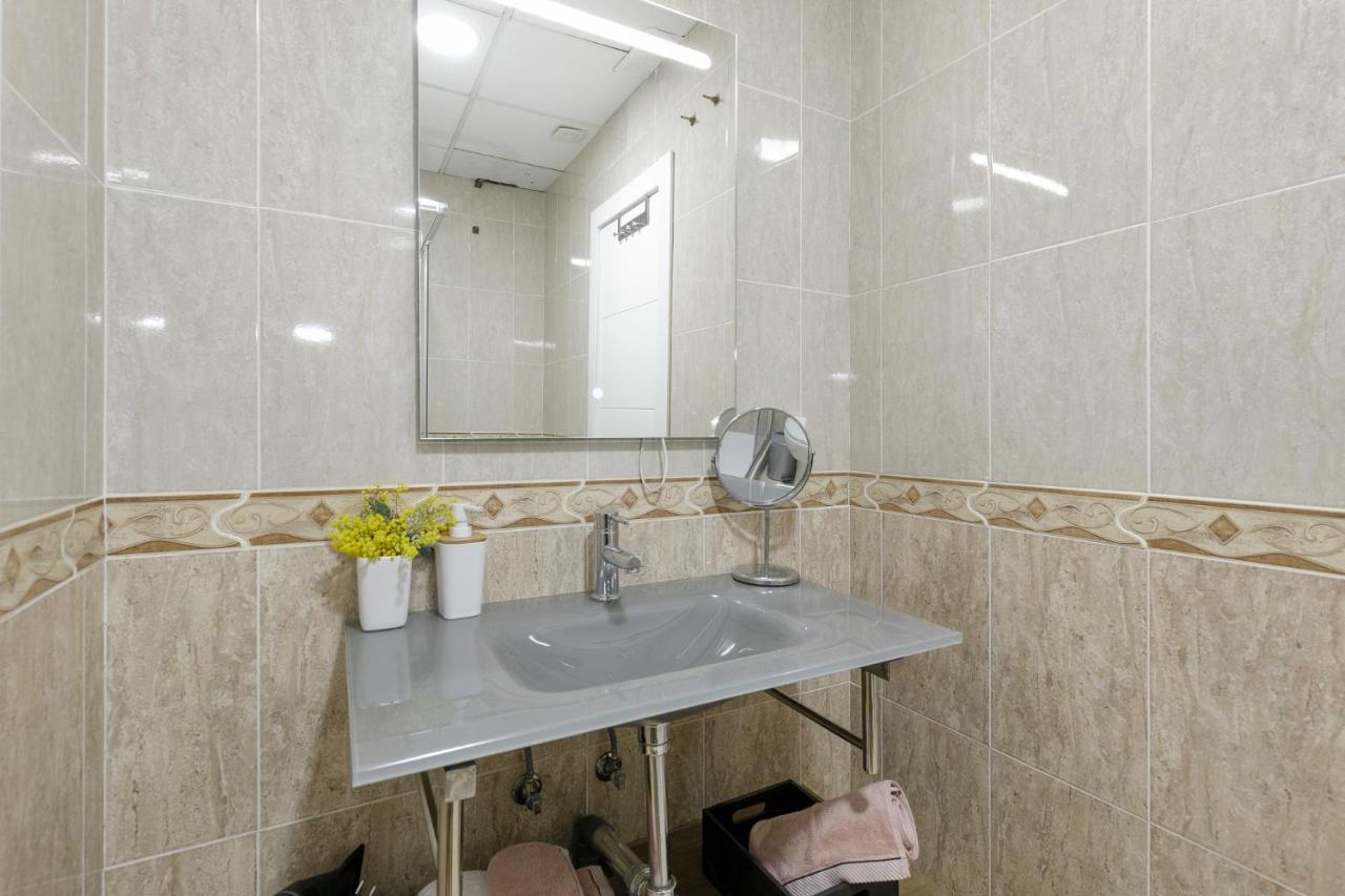 Apartamento Alcaiceria Granada Apartment Luaran gambar